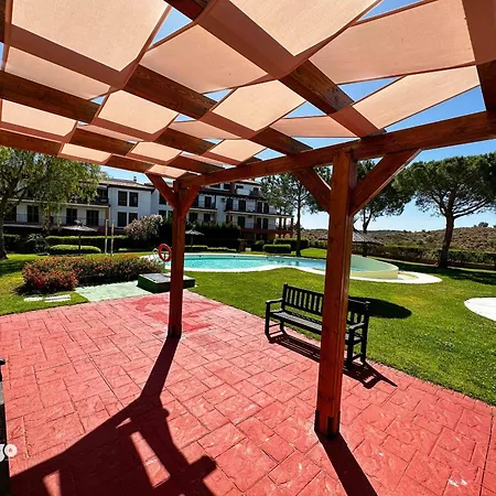 Pool View 2 Bedroom Vista Esuri Col01 Apartment *